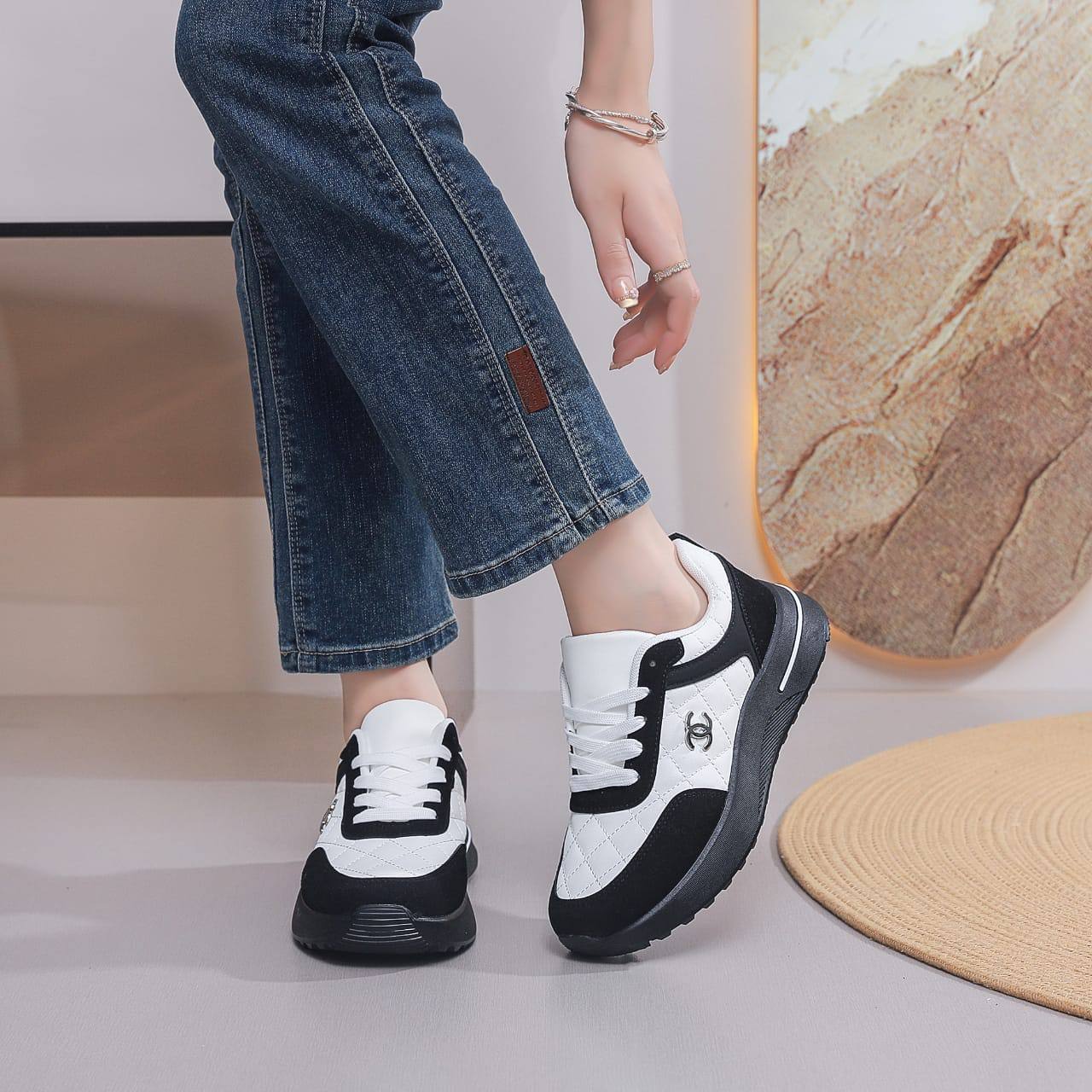 Chanel
Size 36to41      
75 dhs🪙🌨️

Zain163
♥️♥️♥️