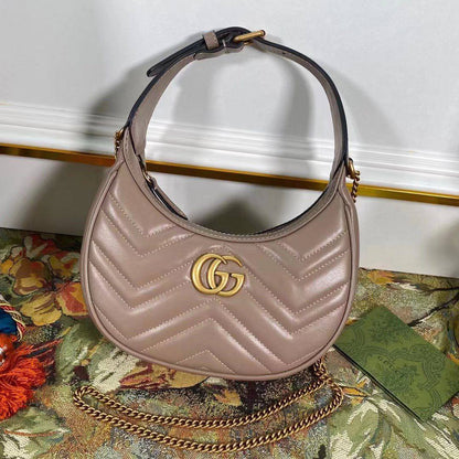 Gucci
90 dhs🪙💕

Zain38
♥️♥️♥️
