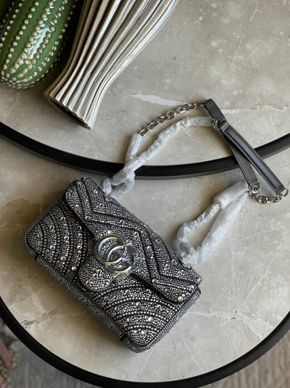 GUCCI ✨
Size:20Cm 💥
Available original box 📦 
With full packing 🎀🎀
Super high quality 💥💥
For Price 👇 WhatsApp✅
0568585901 
0507557372
0552275751 Owner Zain 👌

Zain283
♥️♥️♥️