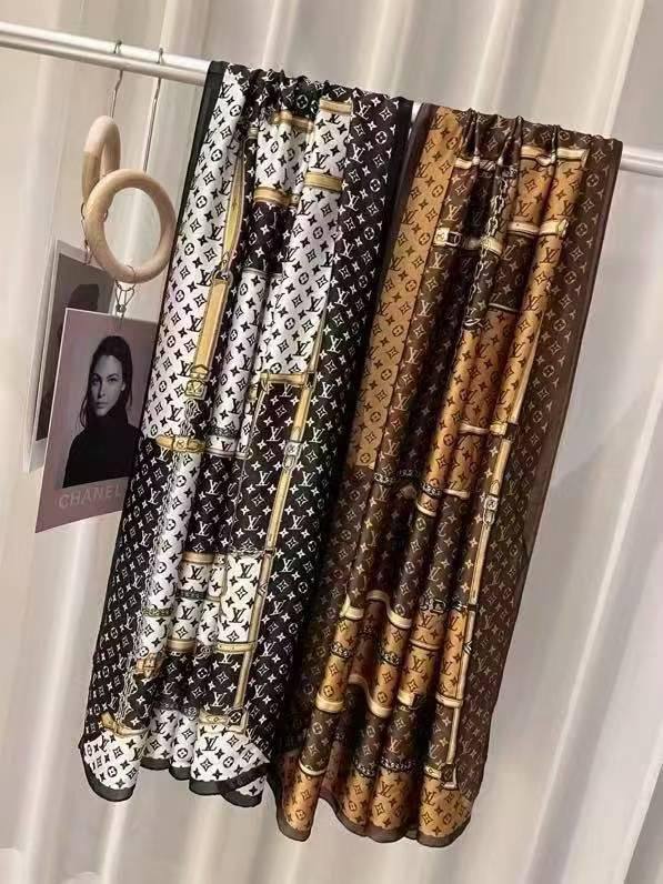 Winter scarf + Silk Scarf

45 dhs🪙🖤

Add Box 15 dhs🪙🖤

Zain93
♥️♥️♥️