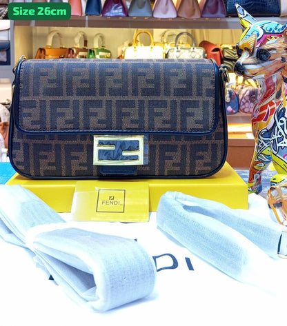 Fendi

Good quality 

with box 

120 dhs🇦🇪🇦🇪

Zain186
Zain158
♥️♥️