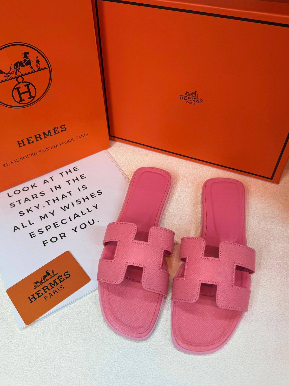 Hermes
Size 36to41
75 dhs🌺

Zain236
♥️♥️♥️