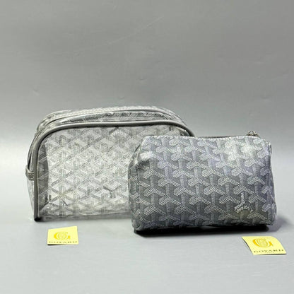 GOYARD 
GOOD QUALITY 
75 dhs✅
SIZE: 21cm

Zain295
♥️♥️♥️