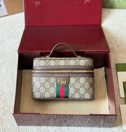 GUCCI 
COPY ONE 
170 dhs✅

Zain295
♥️♥️♥️