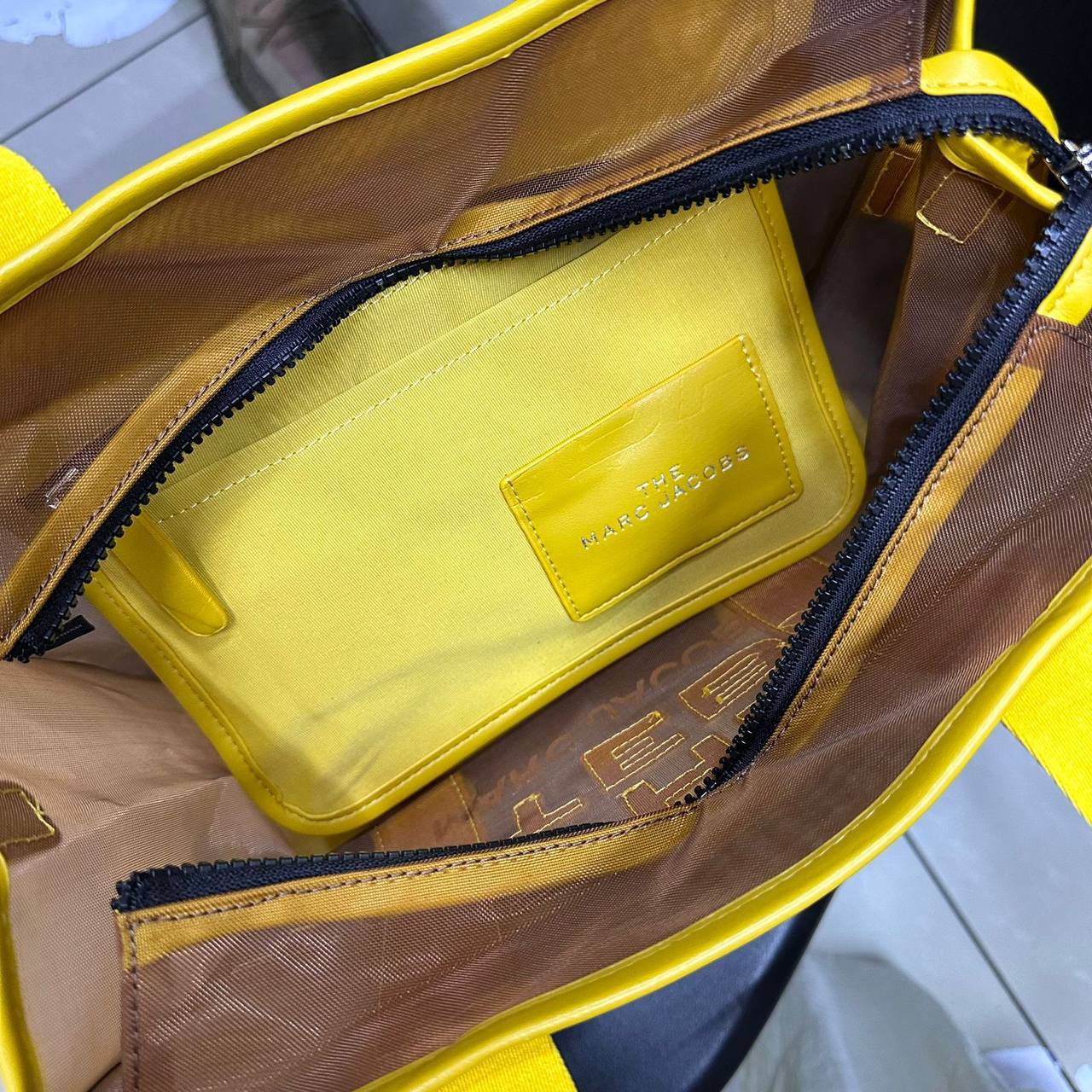 MARC JACOBS 
THE TOTE BAG  
BEACH BAG 
HIGH QUALITY 
110 dhs✅

Zain39
♥️♥️♥️