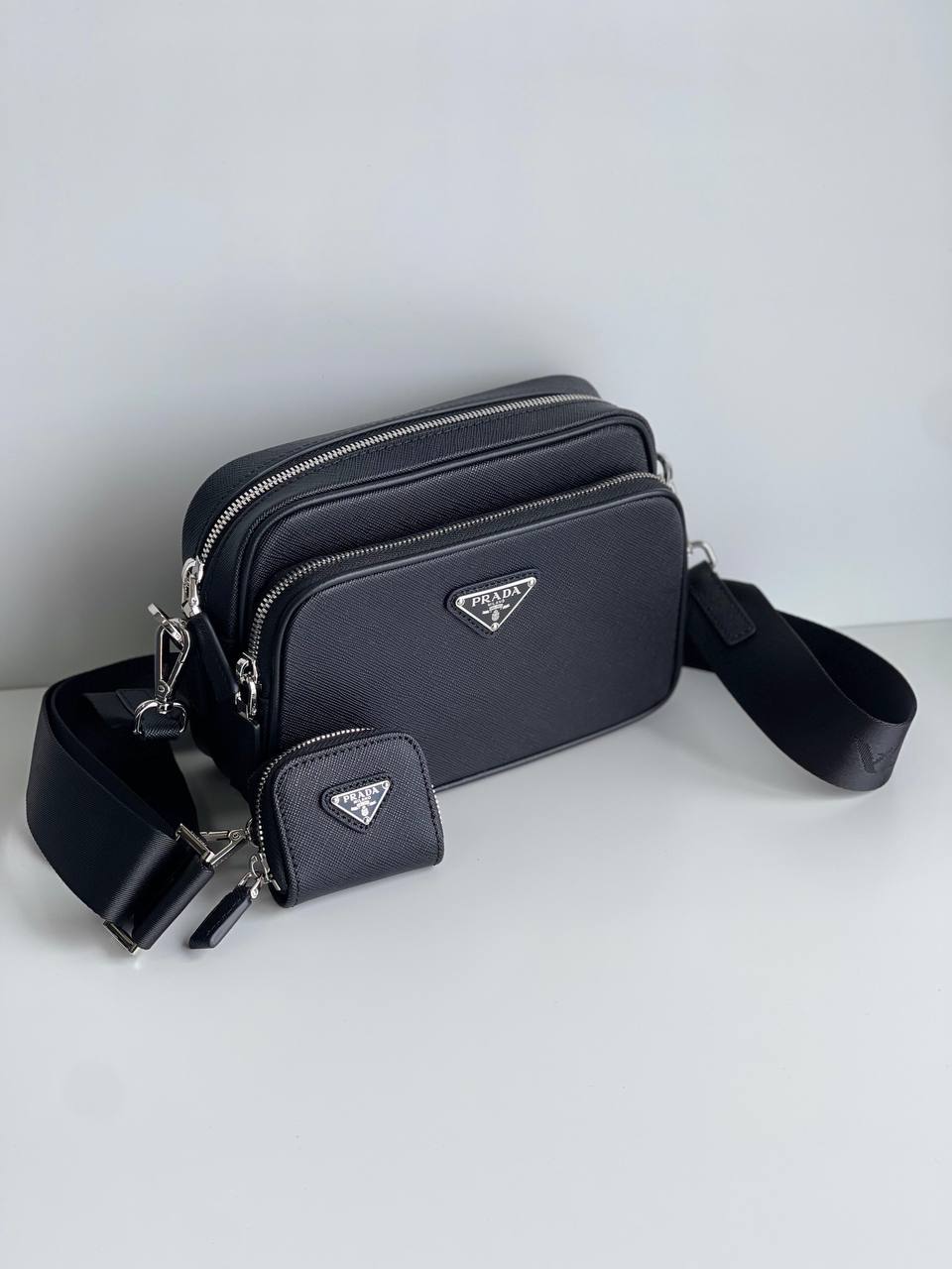 PRADA
950 dhs✅
* *Super Master*☄️

Zain284
♥️♥️♥️