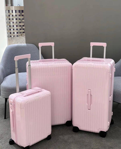 RIMOWA 💕💕✨
Super master quality 🔥🔥
Cabin,,medium,,large,,trunk size Available ✨💕💕
For Price 👇 WTSP Text Zain 0568585901
0507557372
0544061607

Zain252
♥️♥️♥️