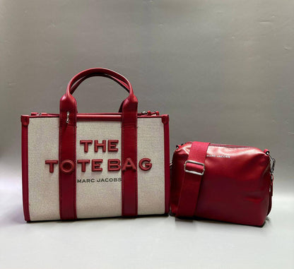 MARC JACOBS
 THE TOTE BAG
GOOD QUALITY 
115 dhs✅

Zain295
♥️♥️♥️