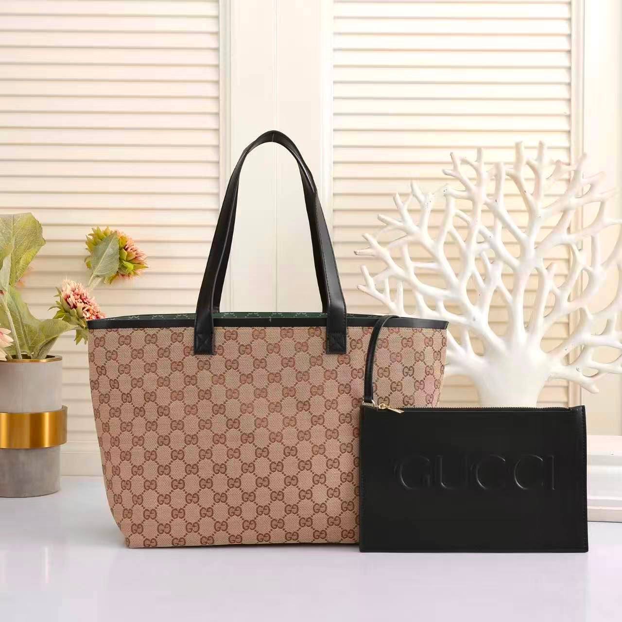 GUCCI NEW DESIGN HIGH QUALITY WITH POUCH 
120 dhs🇦🇪🇦🇪

Zain295
♥️♥️♥️