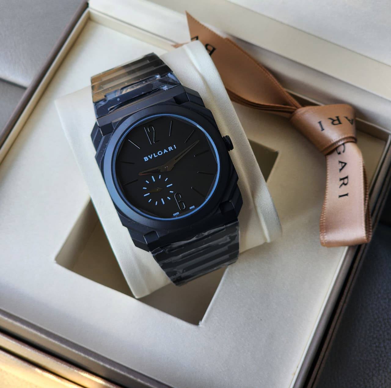 Bvlgari 

super slim watch for men good quality 

350 dhs💓

Zain59
♥️♥️♥️
