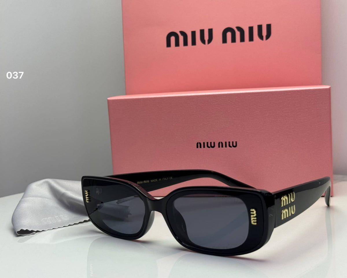 Miu miu
65 dhs🇦🇪🇦🇪

good quality

Zain182
♥️♥️♥️