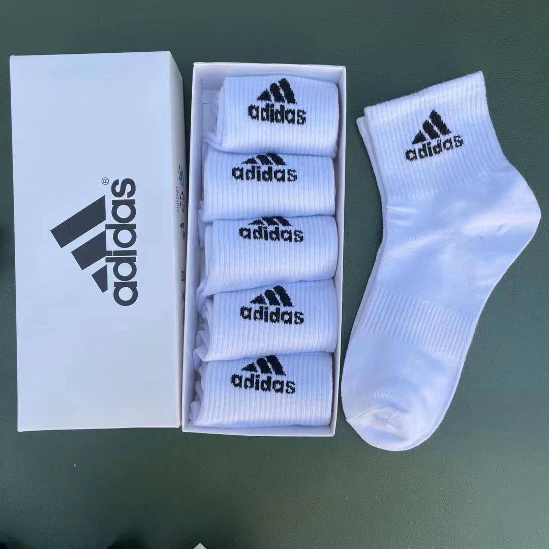 Socks
 One  box 5 pes 
30 dhs🗽

Zain138
♥️♥️♥️