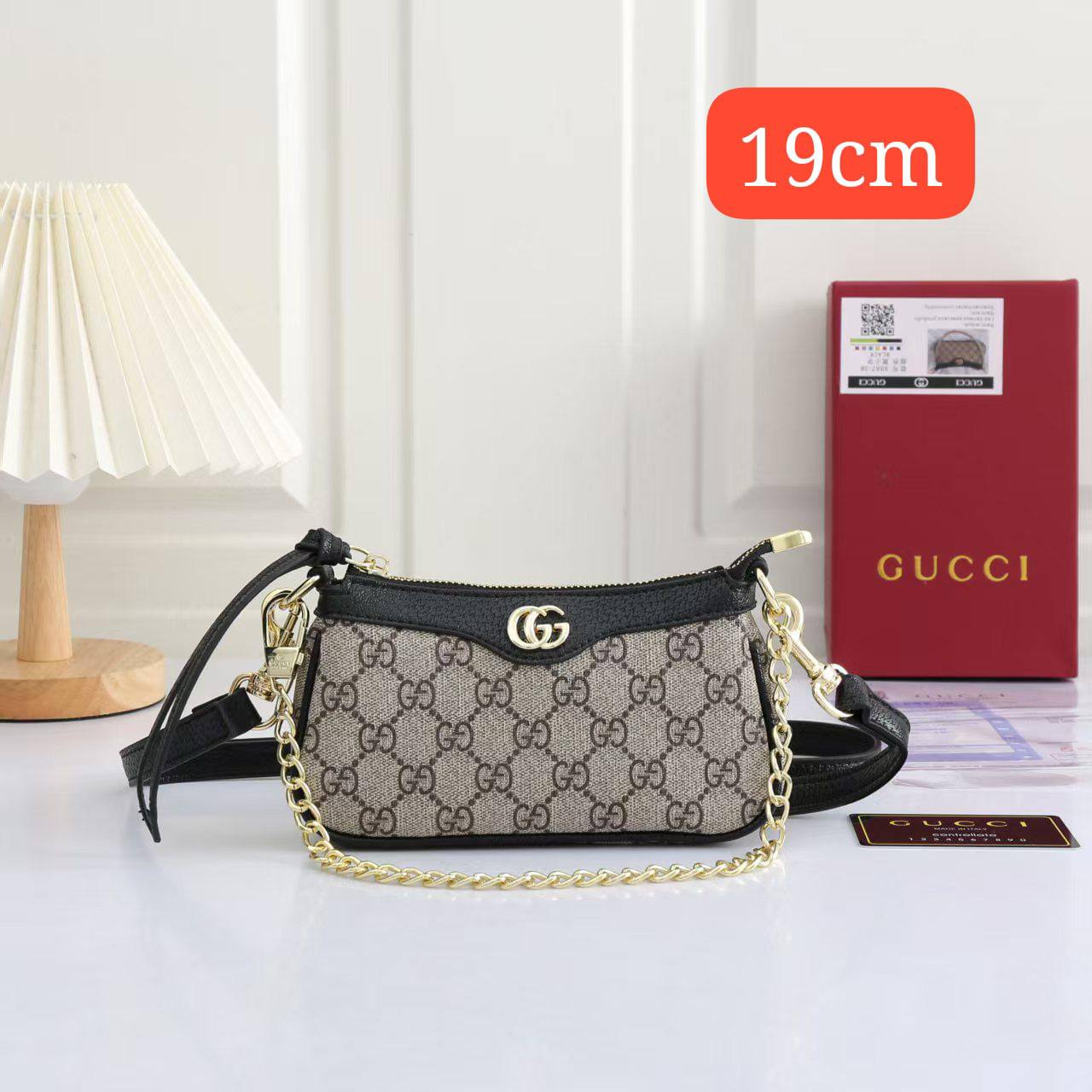 Gucci

19cm with box 90 dhs💓

24cm with box 95 dhs💓

Zain168
♥️♥️♥️
