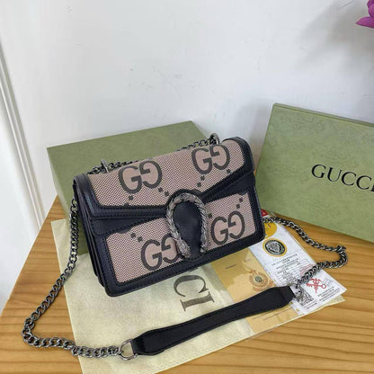 Gucci
23*16*7.5cm
With box
95 dhs🇦🇪🇦🇪

Zain17
♥️♥️♥️