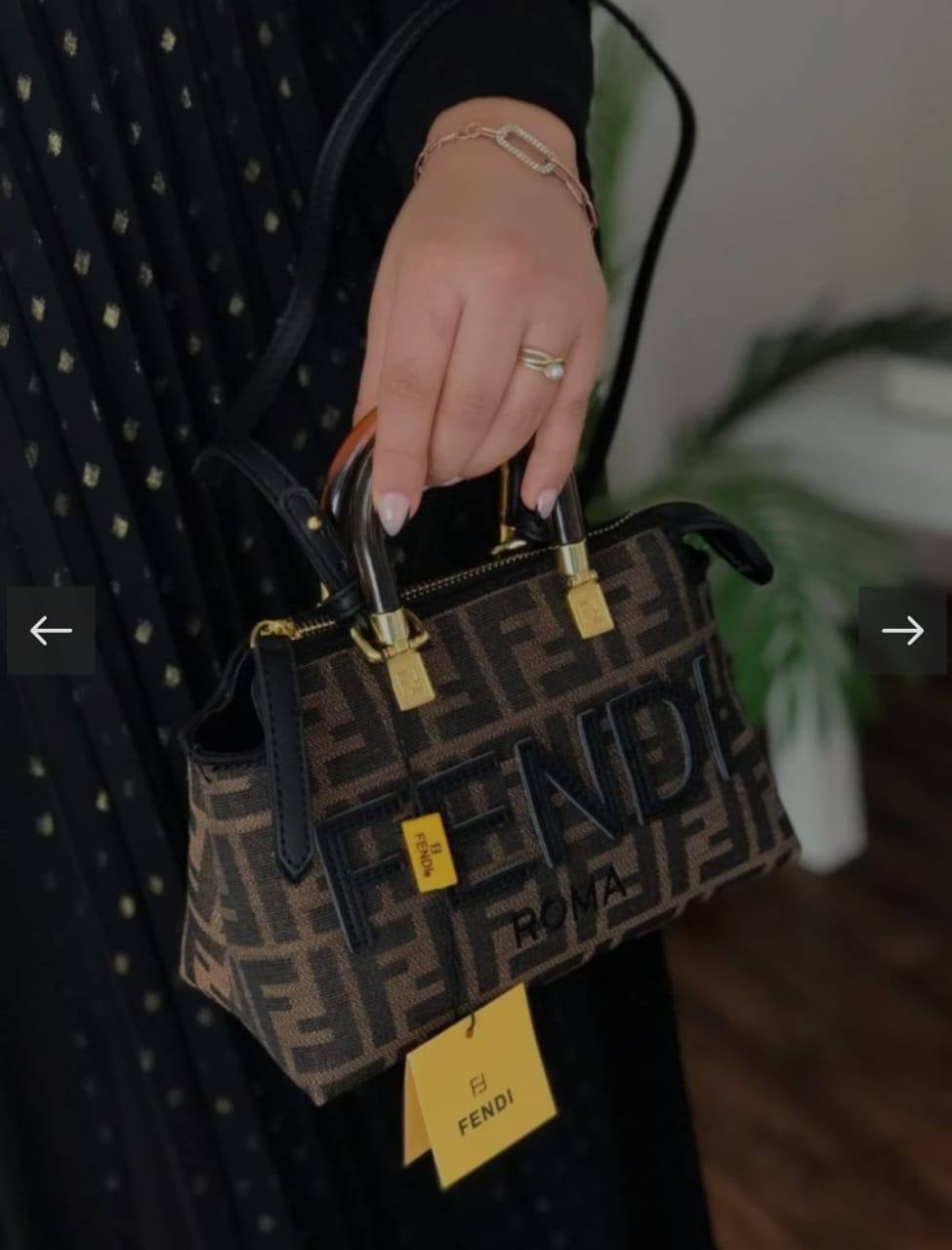Fendi

90 dhs🪙🌨️

high quality 

With box
🎁🎁🎁

Zain26
♥️♥️♥️