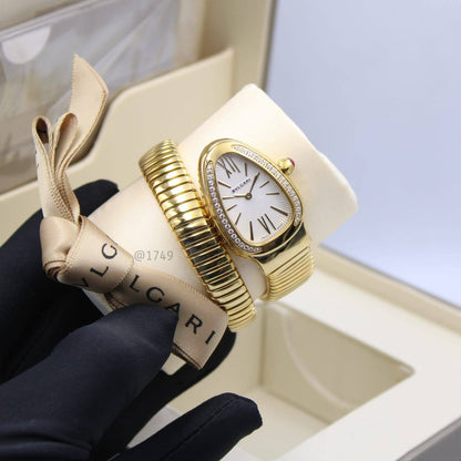 BVLGARI WOMEN BATTERY SNAKE

250 dhs🪙

Zain58
♥️♥️♥️