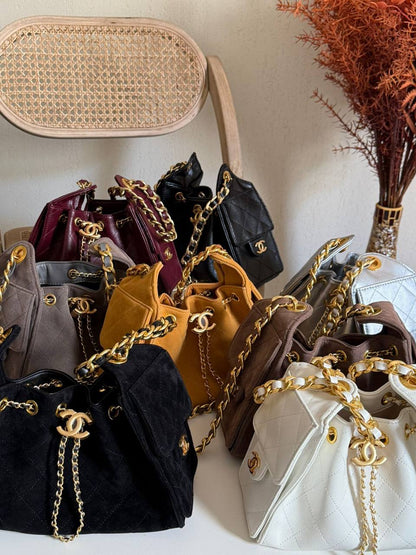 New Collection✨✨✨
CHANEL
22cm
360 dhs🪙💚
Top quality 
With box🎁

Zain167
♥️♥️♥️