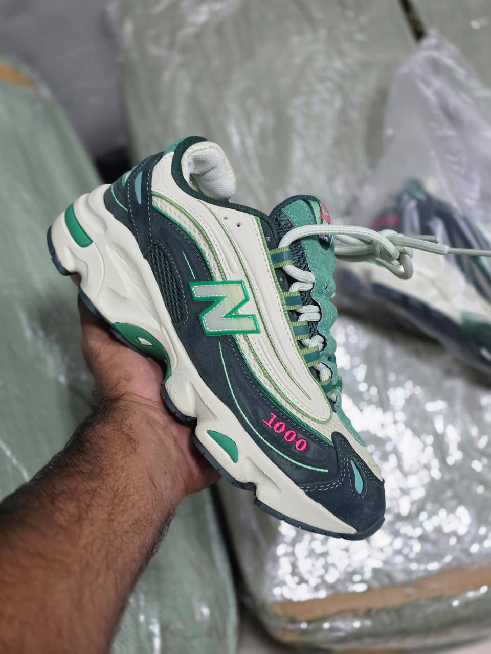 NB
Size 40 to 45 

140 dhs✅

Zain27
♥️♥️♥️