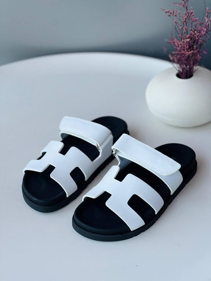 Hermes
Size 36_41
Super high quality* 
450 dhs🪙🌨️

Zain176
♥️♥️♥️