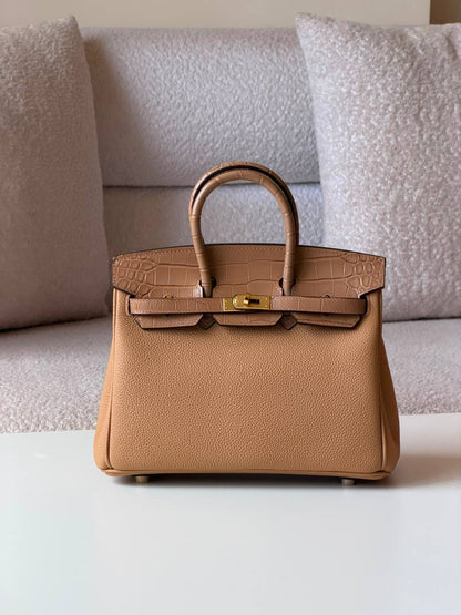Hermes
Birkin 25cm💥Master quality ✅with box📦
610 dhs✅

Zain52
♥️♥️♥️