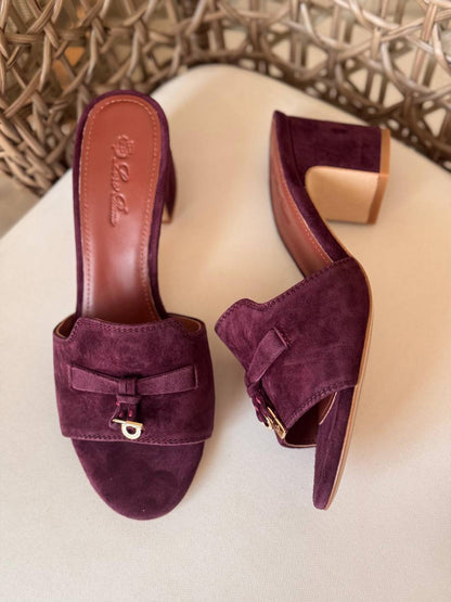 LORO PIANA 🩵
Size: 36 to 41
Super master quality
450 dhs✅

Zain198
♥️♥️♥️