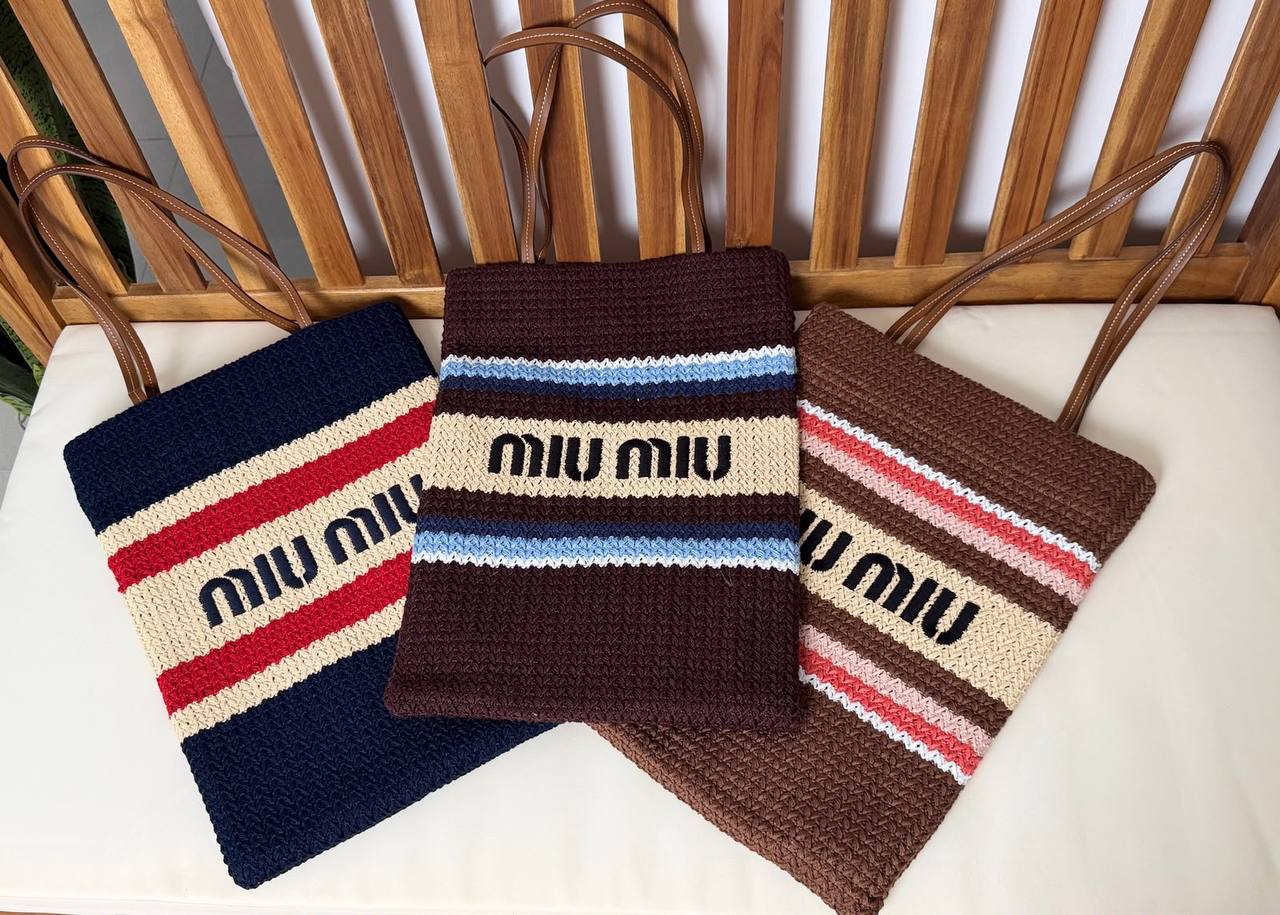 MIU MIU
Super Master Quality ⚡️
Size 32CM📏
For Price 👇 WhatsApp✅
0568585901 
0507557372
0552275751 Owner Zain 👌

Zain321
♥️♥️♥️