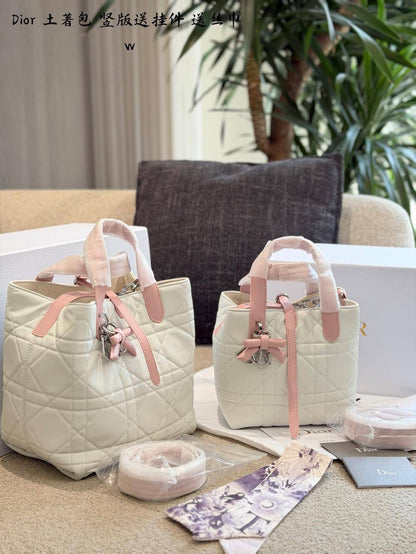 Master Bags
For Price 👇 WhatsApp✅
0568585901 
0507557372
0552275751 Owner Zain 👌

Zain314
♥️♥️♥️