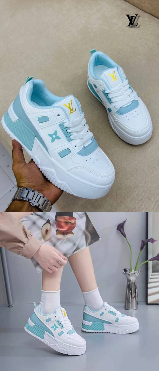 LV
Size 36to41
75 dhs🌺

Zain163