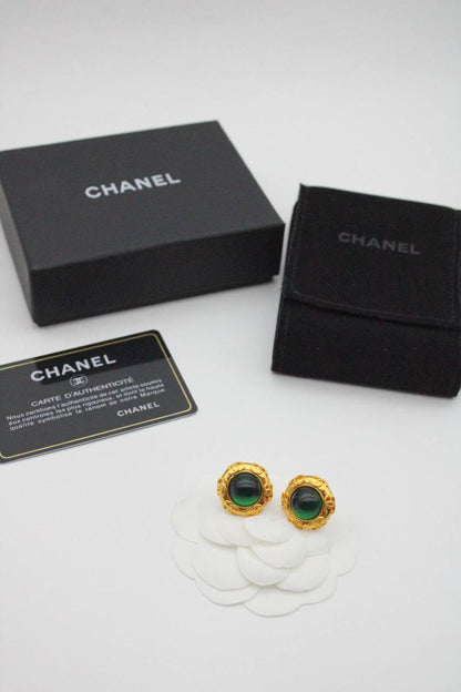 Master earrings

60 dhs 

Zain122
♥️♥️♥️