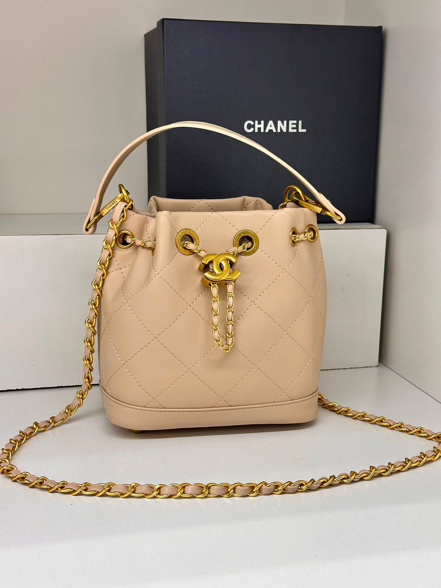 Chanel
105 dhs✅

Zain219
♥️♥️♥️