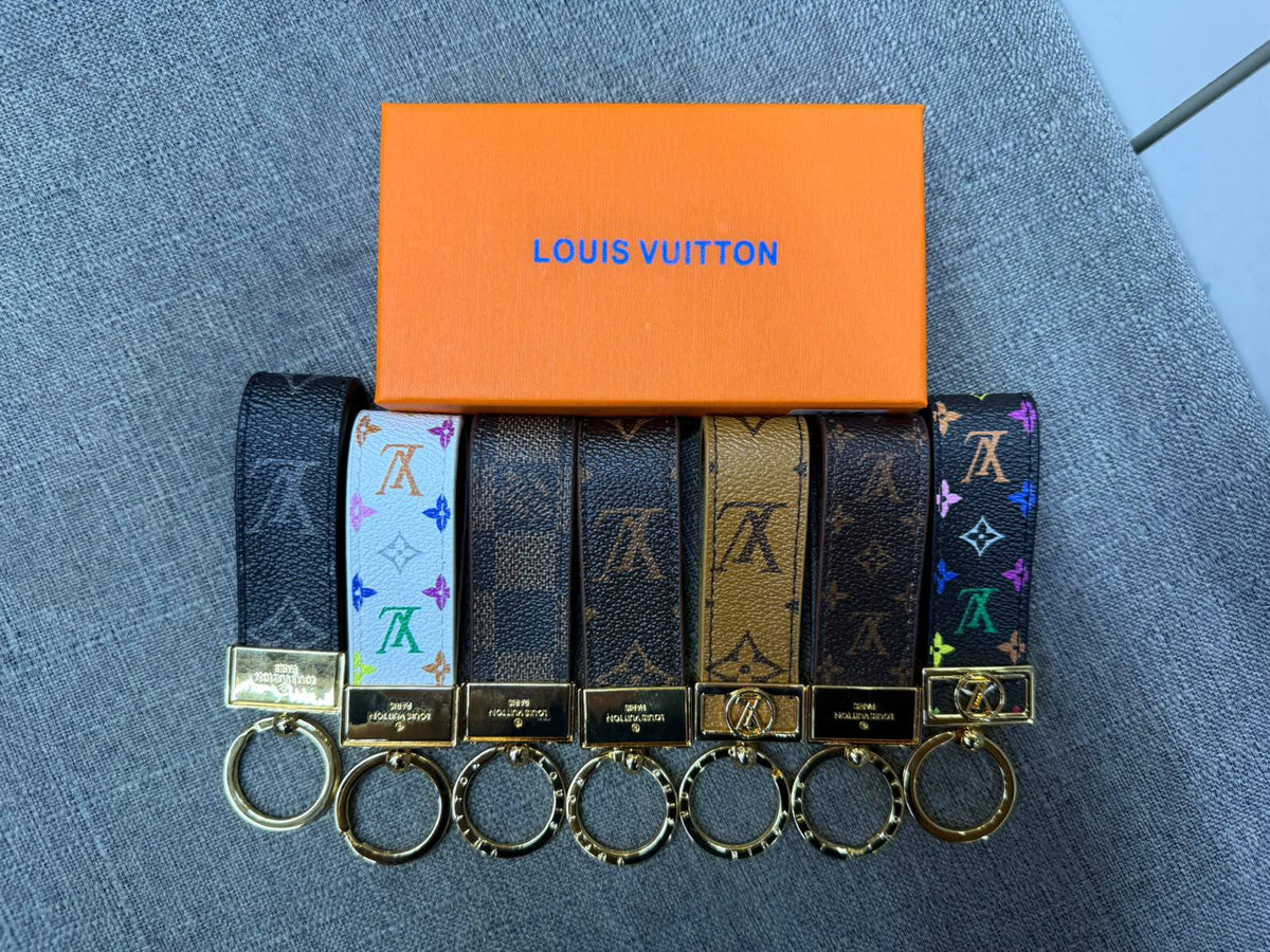 keychain🔑

Withbox

40 dhs🇦🇪🇦🇪
 
Zain04
♥️♥️♥️