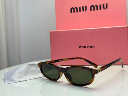 Miu Miu
Good quality 

65 dhs🇦🇪🇦🇪

Zain182
♥️♥️♥️