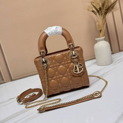 Dior
Master❣️❣️
280 dhs✅

Zain153
♥️♥️♥️