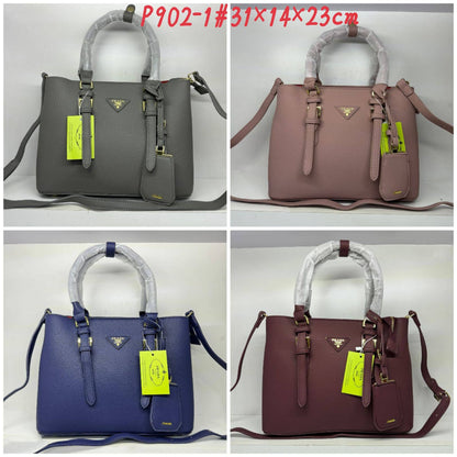 Prada
High quality
100 dhs✅

Zain50
♥️♥️♥️