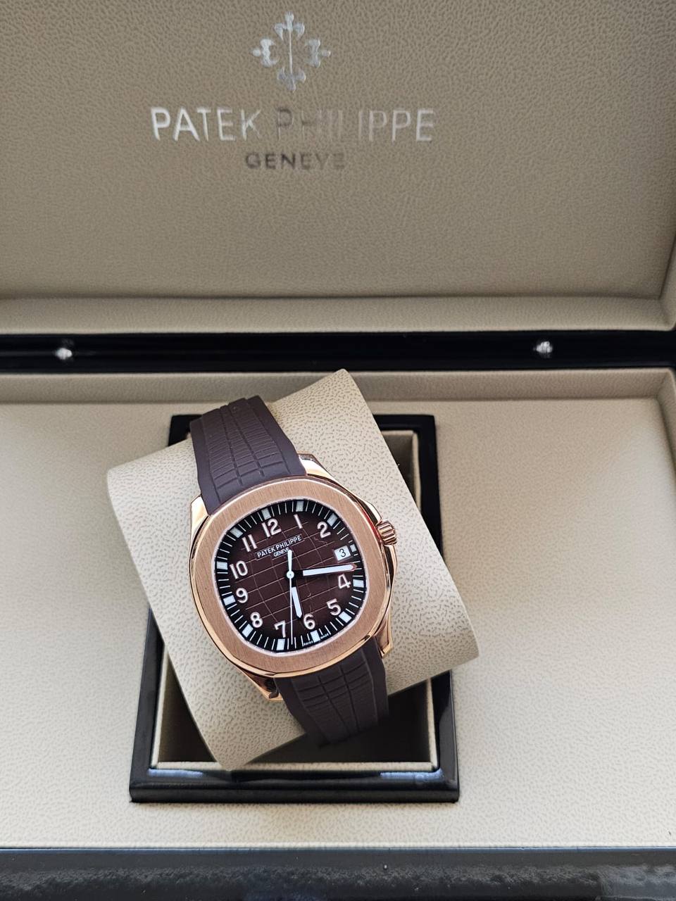 PATEK PHILIPPE AQUANAUT 
Swiss Movement🇨🇭
Water Resistant 💧
Sapphire Crystal 
Super Master Quality 
With Original Box  📦🛍️
For Price 👇 WhatsApp✅
0568585901 
0507557372
0552275751 Owner Zain 👌

Zain282
♥️♥️♥️