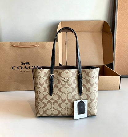 COACH 

NEW CAME 

GOOD QUALITY 
WITH BOX 
115 dhs🇦🇪🇦🇪

SIZE: 28cm

Zain295
♥️♥️♥️