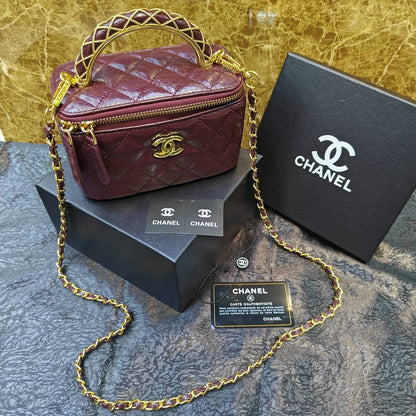 Chanel
95 dhs🪙💕

with box 
🎁🎁🎁

Zain235
♥️♥️♥️