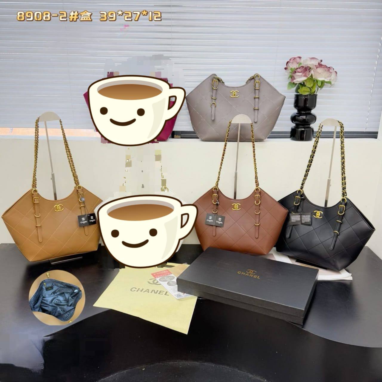 CHANEL ᴍᴀxɪ ᴛᴏᴛᴇʙᴀɢ
ɪɴ ɢᴏʟᴅ ᴄʜᴀɪɴ ʙᴇʟᴛ sᴛʀᴀᴘ
ʜᴀʀᴅ ʟᴇᴀᴛʜᴇʀ ᴍᴀᴛᴇʀɪᴀʟ
sɪᴢᴇ : 39 cm
NO BOX

80 dhs💓

Zain31
♥️♥️♥️