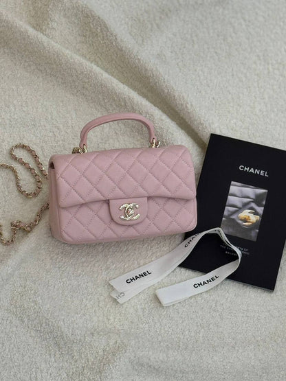 Chanel 
Master
         20Cm
250 dhs🪙💕

Zain131
♥️♥️♥️