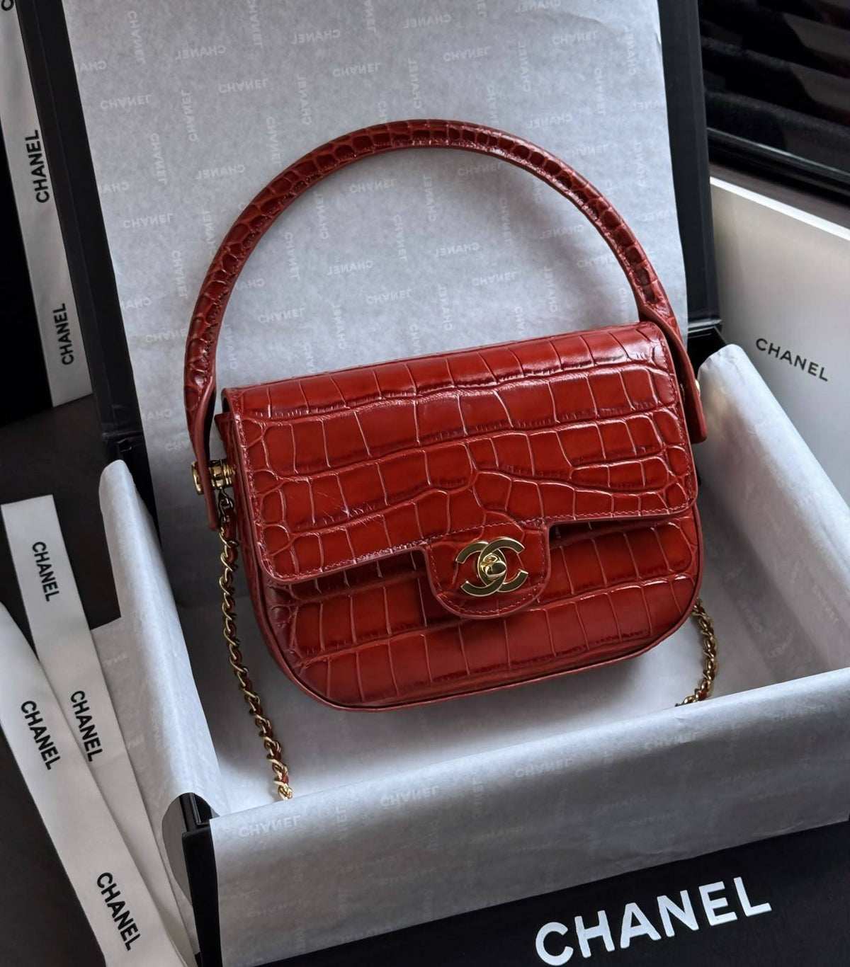 CHANEL 

NEW CAME 

HIGH QUALITY 

WITH BOX 
120 dhs🇦🇪🇦🇪

Zain39
Zain295
Zain17
♥️♥️♥️