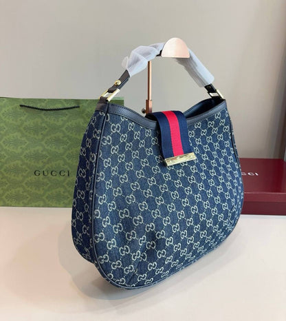 GUCCI 
 HIGH QUALITY 
120 dhs✅

Zain295
♥️♥️♥️