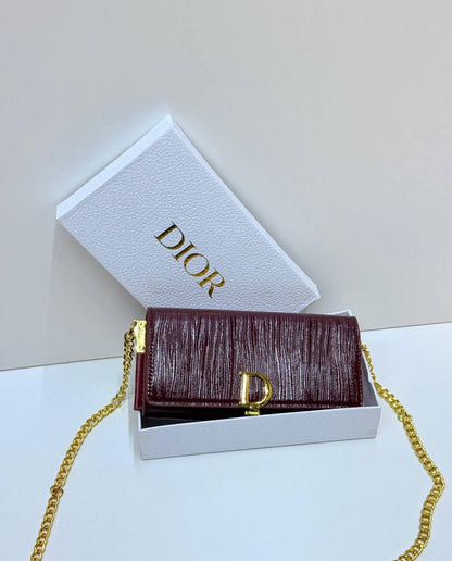 Dior
95 dhs🇦🇪
with box
🎁🎁🎁

size 19×4×10cm

Zain42
♥️♥️♥️