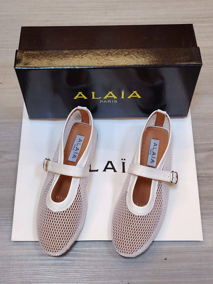 ALAIA  

New Arrived 

Size 36 To 41
100 dhs🇦🇪🇦🇪

Zain16
♥️♥️♥️