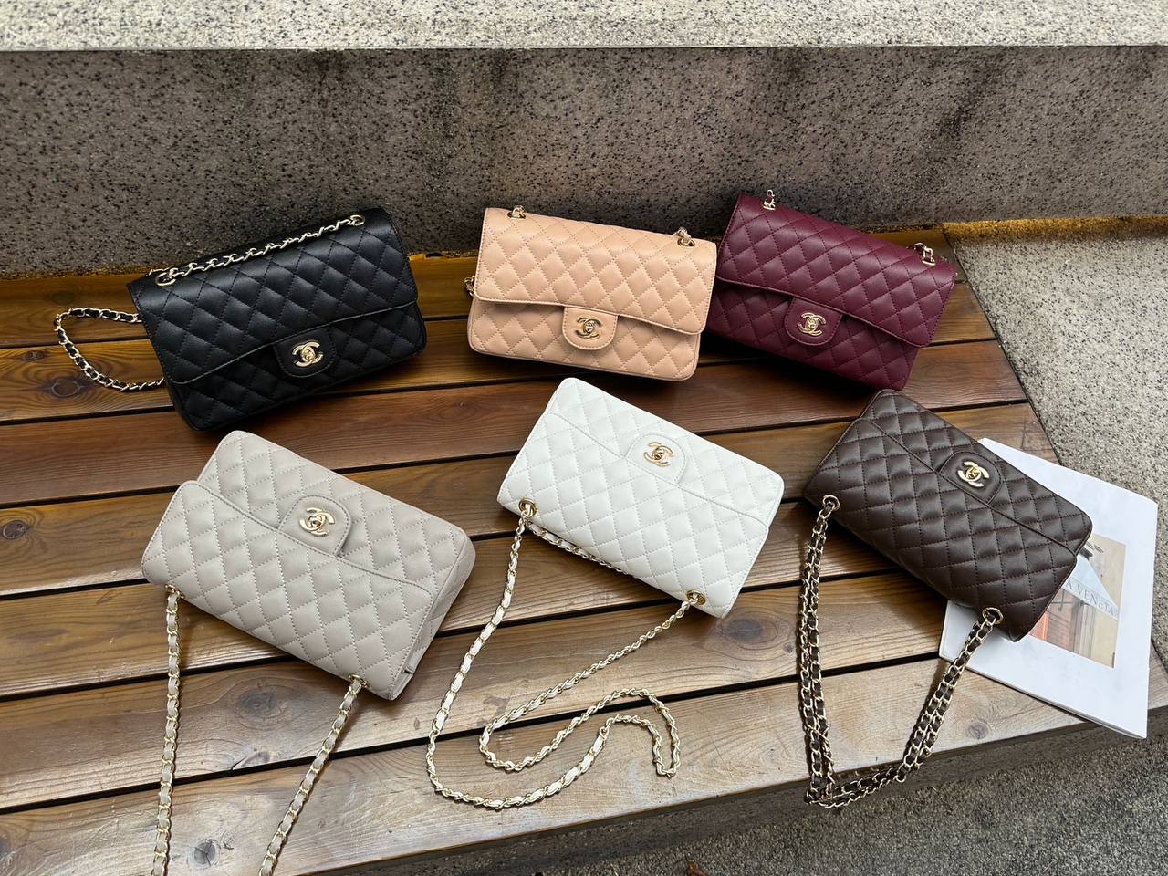 Chanel

with box
🎁🎁🎁

110 dhs💓

Zain143
♥️♥️♥️