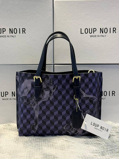 Loup Noir 
Size:29cm

With box 
🎁🎁🎁

95 dhs🪙🌨️

Zain148
♥️♥️♥️