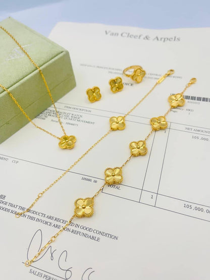 VANCLEAF SET
💫✨
MASTER 
NECKLACE 
EARRINGS 
RING 
BRACELET 1 FLOWER
BRACELET 5 FLOWER

230 dhs🇦🇪🇦🇪

WITH GOOD BOX AND PAPER BAG
🎁🛍️

Zain89
♥️♥️♥️