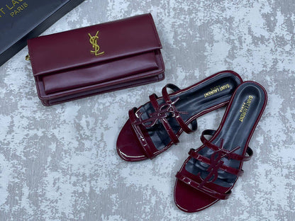 YSL
Bag&shoes.   Set. 

150 dhs🗽
Size 36 to 41

Zain175
♥️♥️♥️