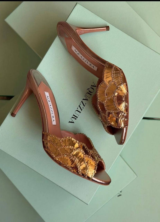 Aquazzura
Size 36-41
140 dhs✅

Zain145
♥️♥️♥️