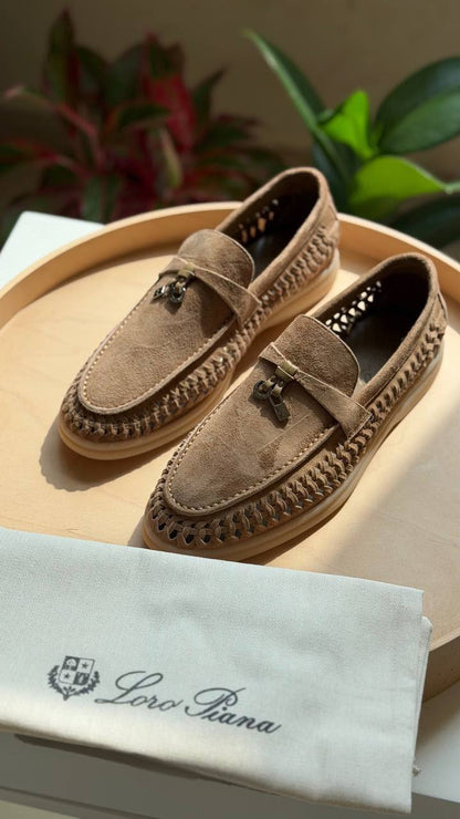 Loro piana
Available🤩

Master quality 

Size: 36 to 41
430 dhs🇦🇪🇦🇪

Zain318
♥️♥️♥️