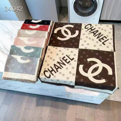 Scarf
45 dhs🪙💚

Zain90
♥️♥️♥️